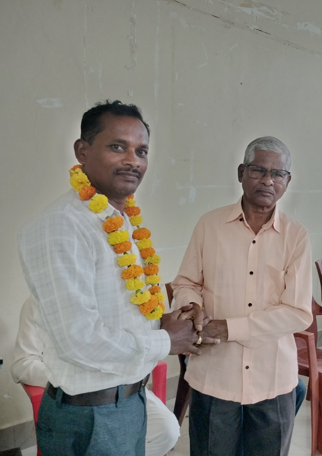 || उग्रेशन यादव जी को दरभा ब्लॉक यादव समाज के अध्यक्ष निर्वाचित होने पर हार्दिक बधाई एवं ढेरों शुभकामनाएं ||